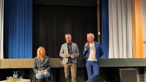 Kirsten Bruhn, Axel Pusitzky und Michael May im Gespräch