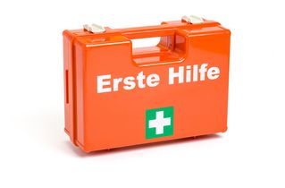 Erste-Hilfe-Koffer_AdobeStock_57958628