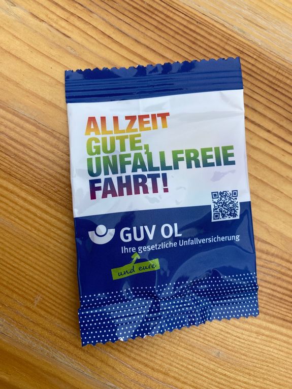 Tütchen mit Haribo - Autos, Aufschrift "Allzeit gute, unfallfreie Fahrt"